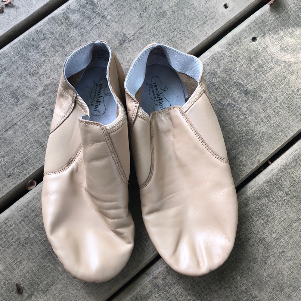 Women’s jazz shoes